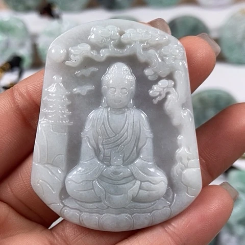 翡翠颈饰未镶嵌大日如来福利翡翠