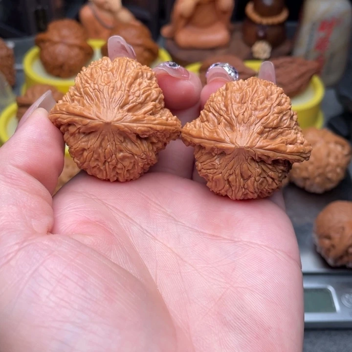 招***猫把件文玩核桃绣球41全品