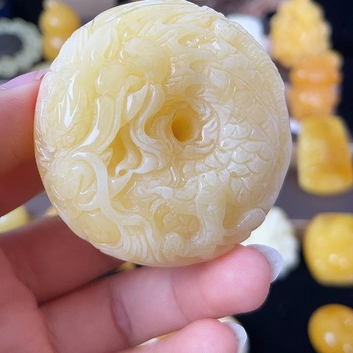 琥珀未镶嵌珠宝奇石
