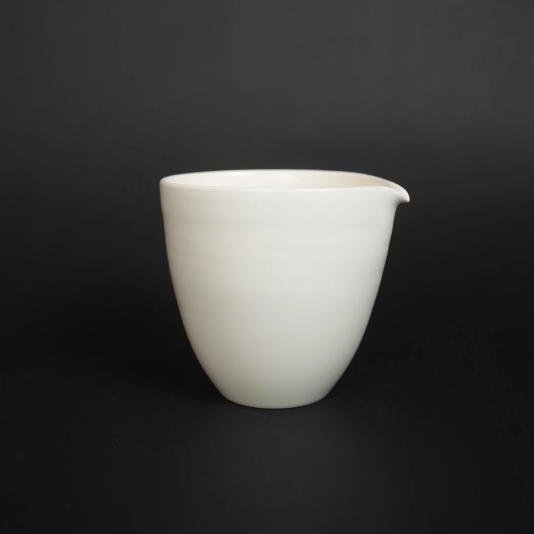 全手工纯白哑光白釉公道杯