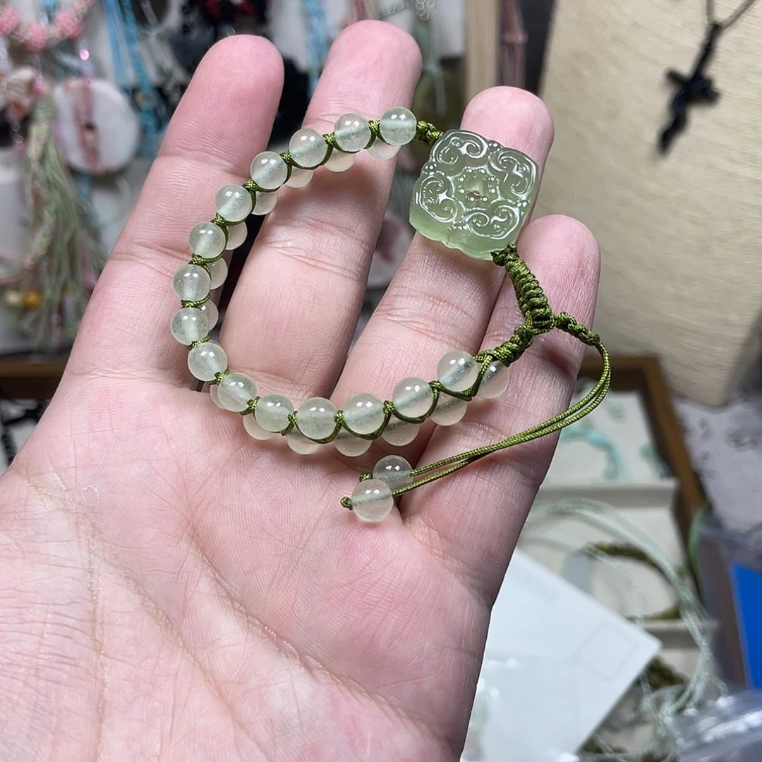 蛇纹石玉合金颈饰