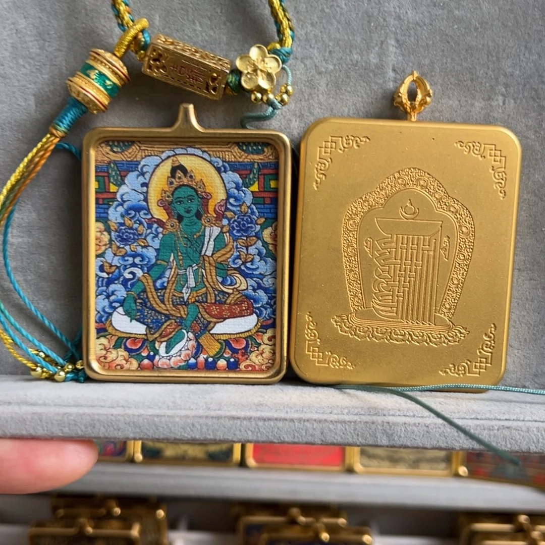 吊坠?****?单面铜壳1号绳绿度