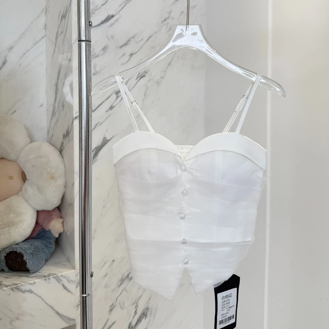 米兰街角褶皱纽扣拼网纱美背带胸垫气质百搭上衣2517