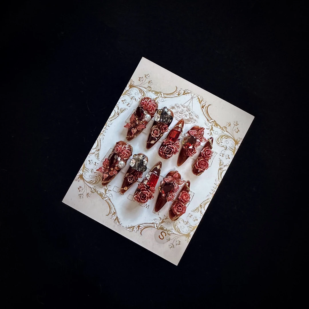 血色玫瑰S码长尖甲型立体软花+华子晕染超显白重工款纯手工穿戴甲