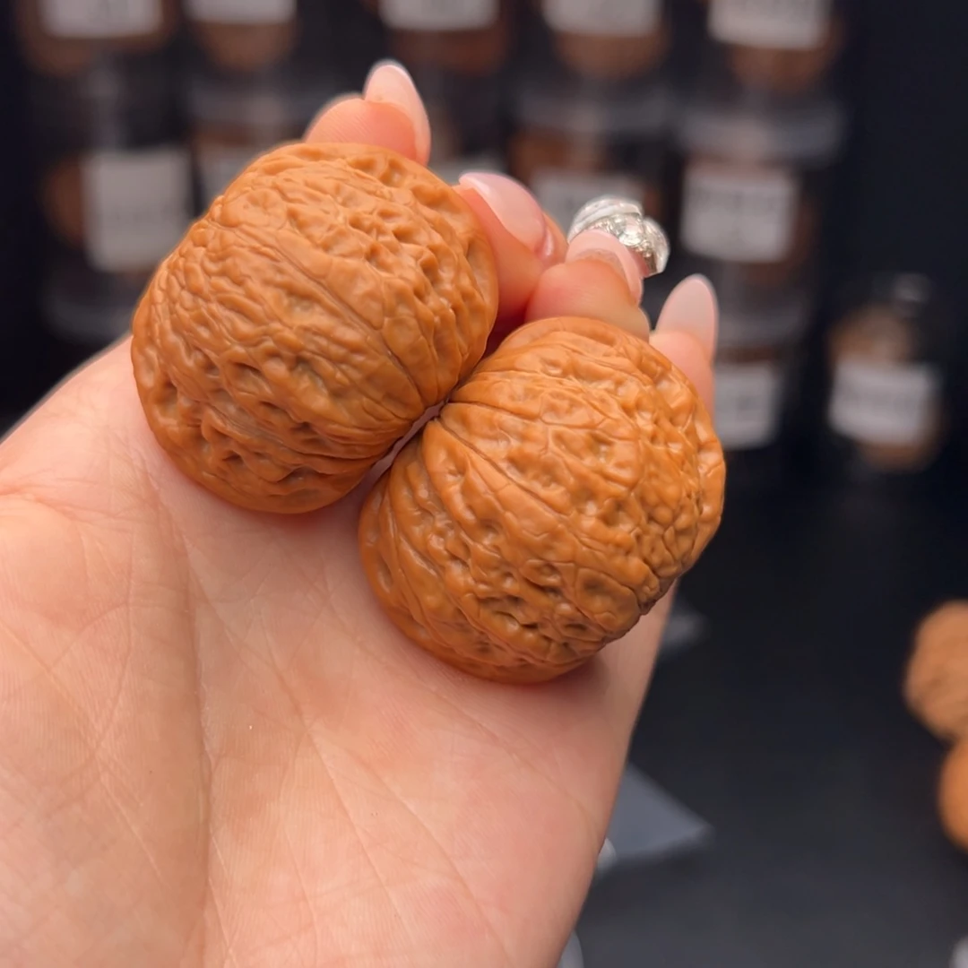 文玩核桃吊坠三*铁锤