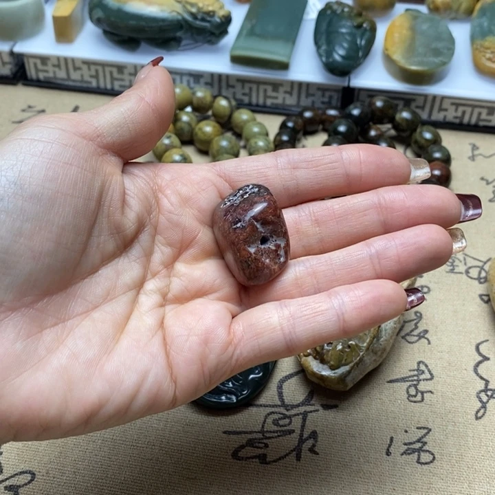 透闪石质玉手把未镶嵌