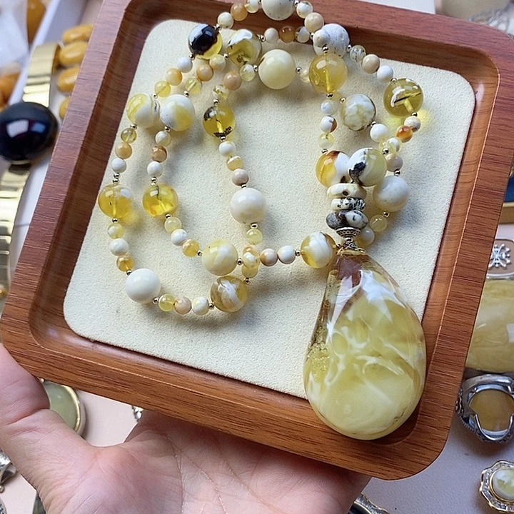 未镶嵌吊坠(赠链)琥珀蜜蜡吊坠