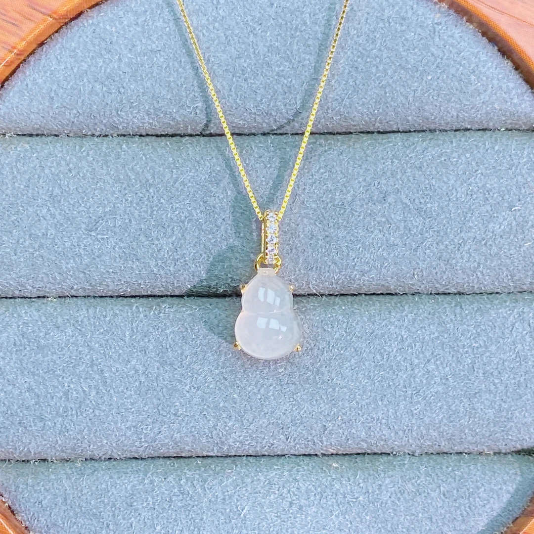 天然翡翠A货葫芦简约设计款吊坠通体S925银镶嵌