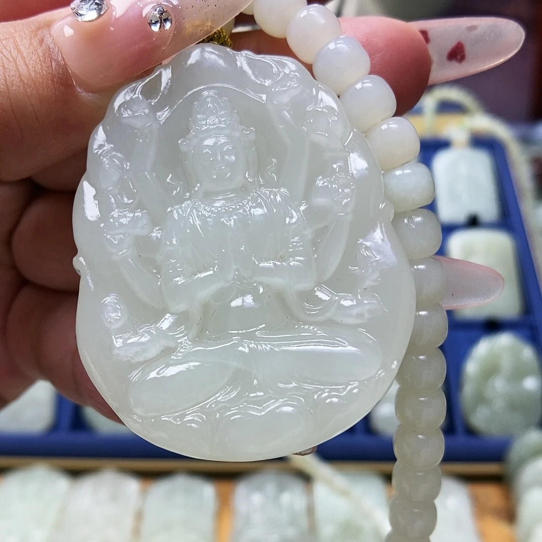 和田玉颈饰未镶嵌洸*绣