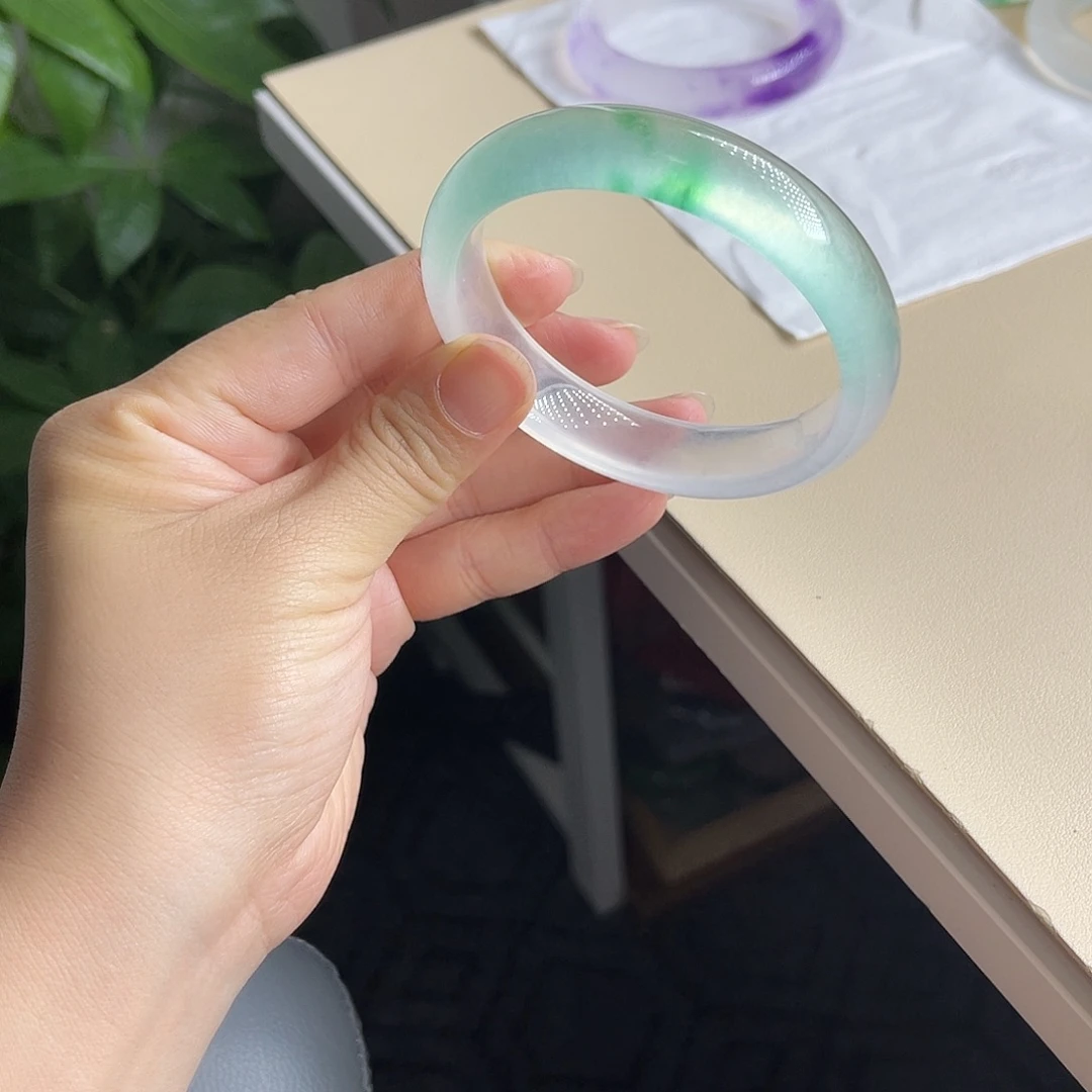 毛****玉一抹翠55圈口毛毛熊