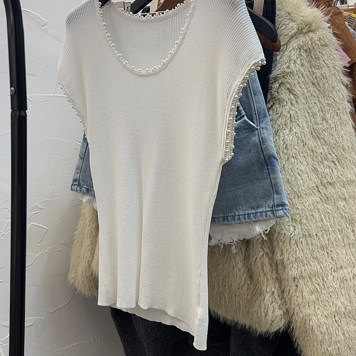 今天新款 珍珠白色针织背心