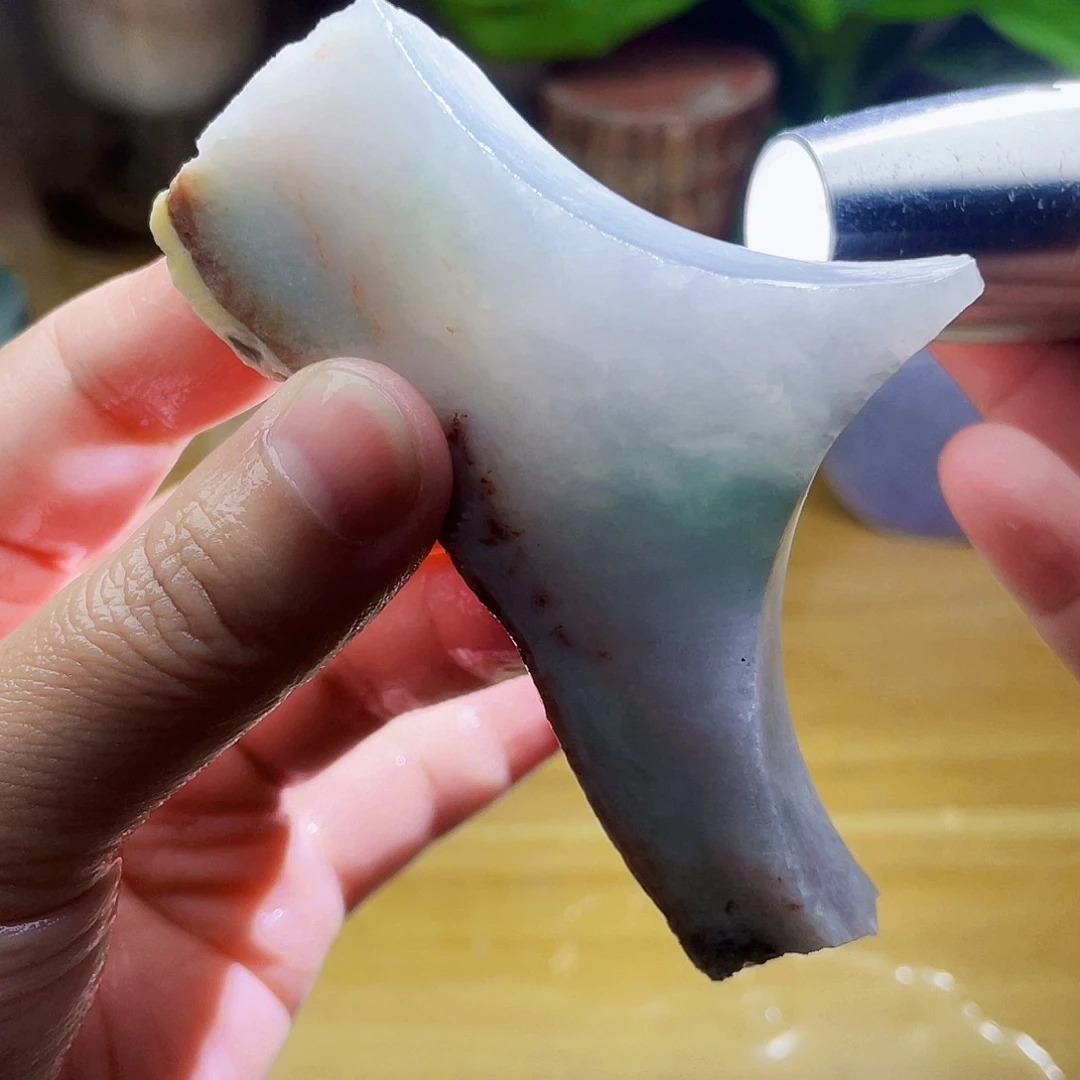 翡翠未镶嵌颈饰毛料60