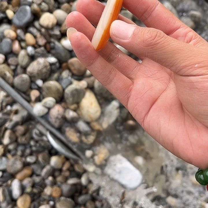 未镶嵌和田玉（糖玉）车挂