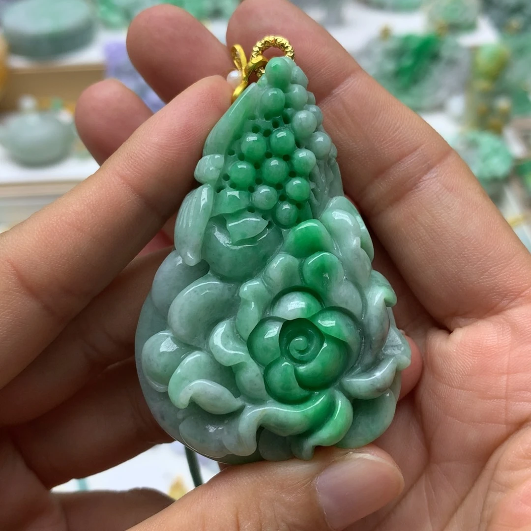 翡翠未镶嵌颈饰翡翠