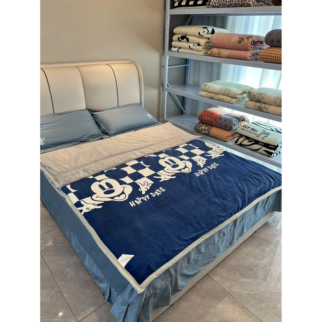 1.5米*2米双面绒米奇印花款加厚被子可机洗单人冬被小孩款