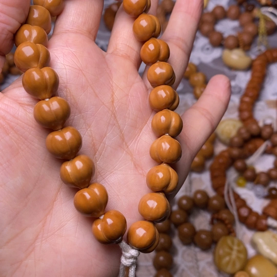 把件猴头核桃柯基屁桃