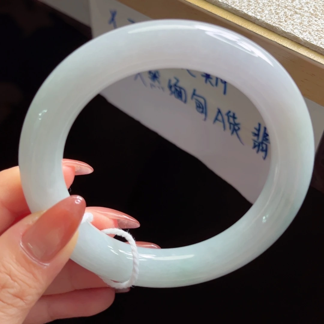 翡翠未镶嵌手镯手镯