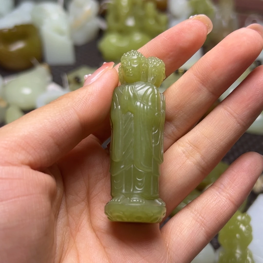 和田玉未镶嵌颈饰?*