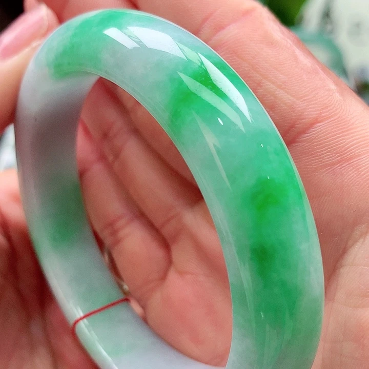 好***见翡翠未镶嵌手镯天然翡翠手镯