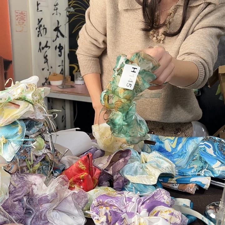 草***夜145玫瑰抓夹不退不换