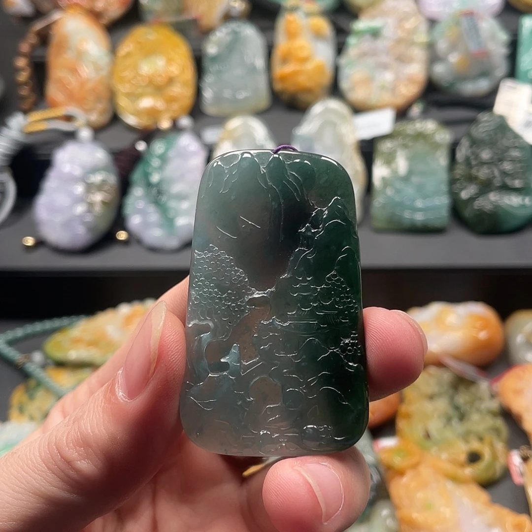 翡翠未镶嵌挂件腾冲