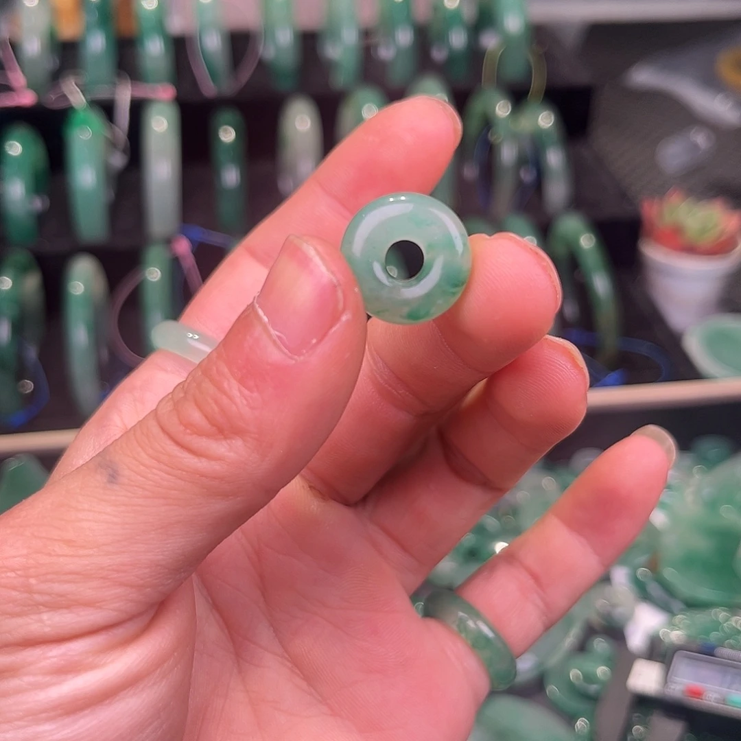 石英质玉合金手镯