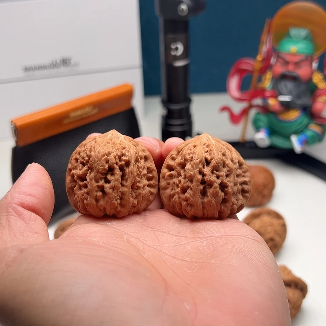 吊坠文玩核桃41平谷凹底