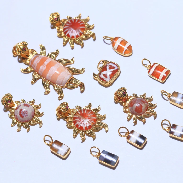 西亚红玉髓18k金镶嵌侧挂复古镶嵌素款小众精品侧挂按规格发其一