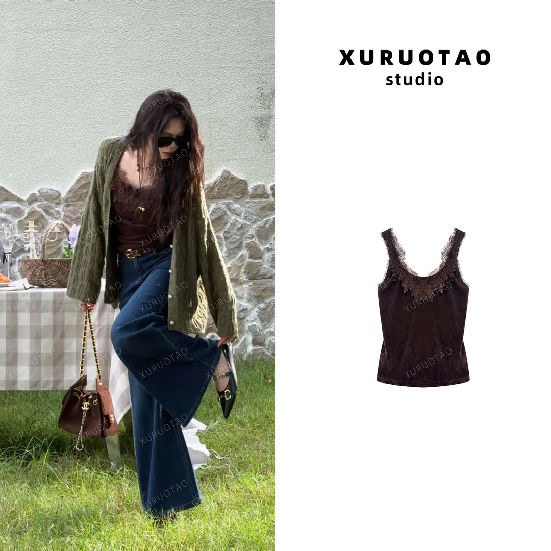 XURUOTAO 【穿搭灵感】桑蚕丝棉感丝绒重工水溶钩花棕色背心 T5553