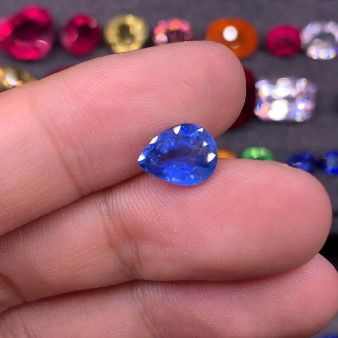 蓝宝石裸石未镶嵌2.61ct