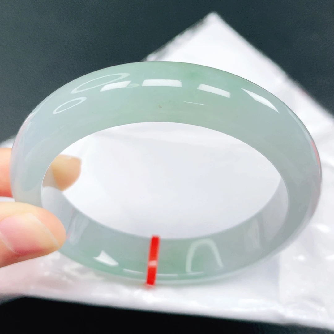 翡翠未镶嵌手镯57圈