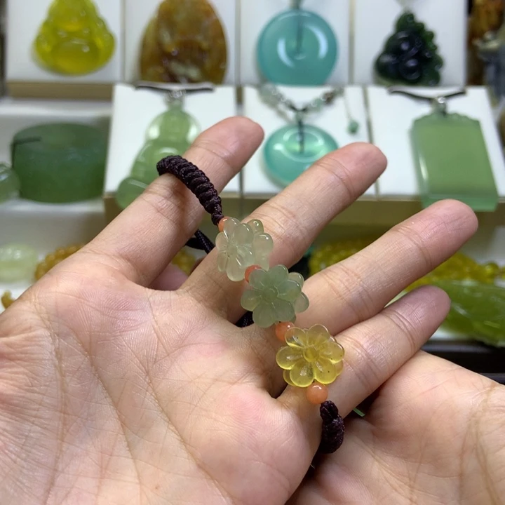 【闪购商品】未镶嵌蛇纹石玉颈饰