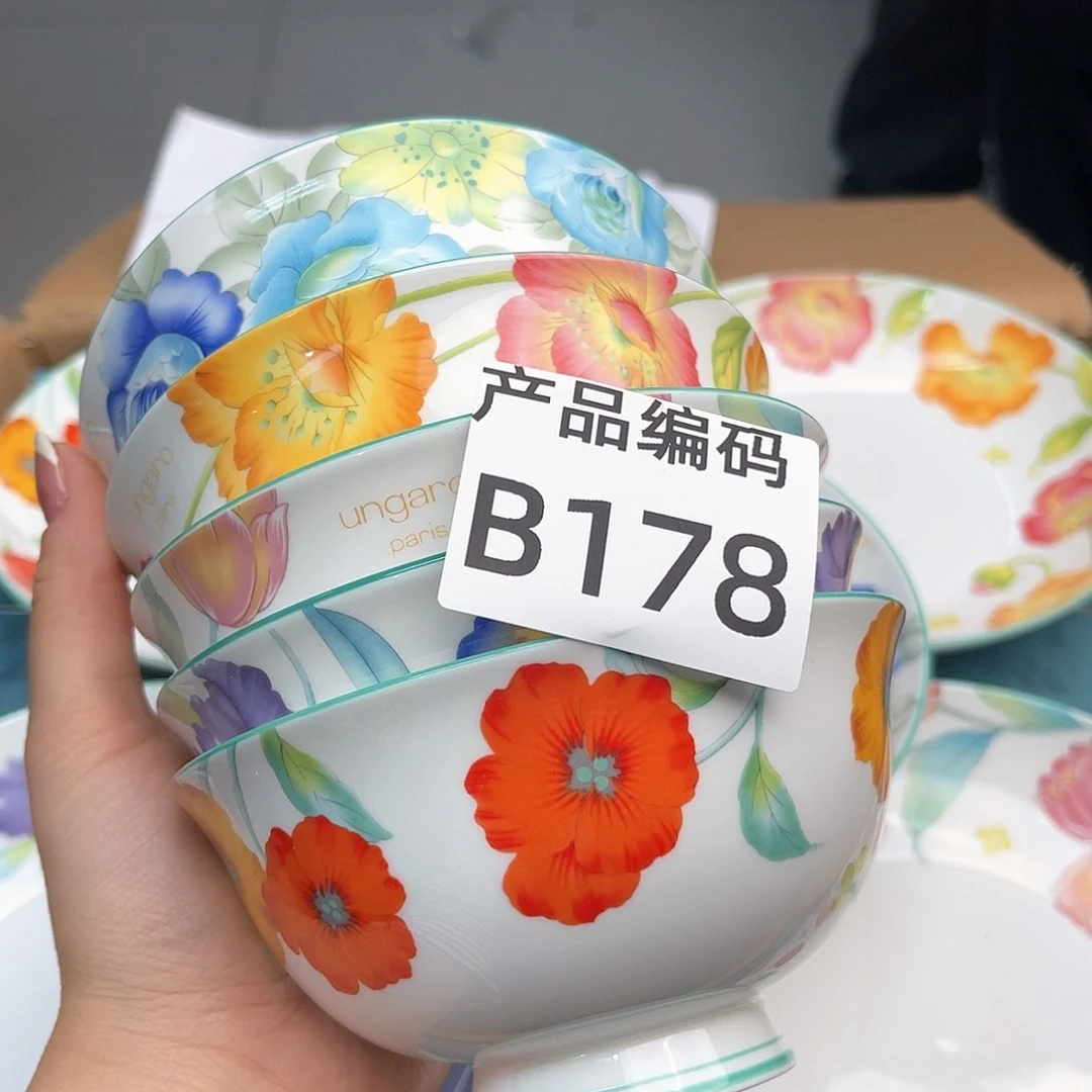 瓷片哦哦哦哦我哦哦哦