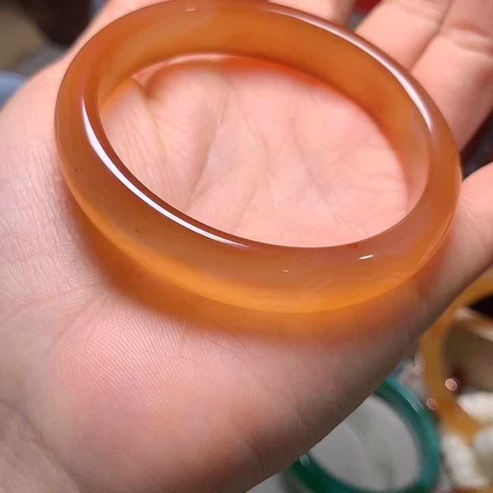 玛瑙/玉髓手镯未镶嵌请****）