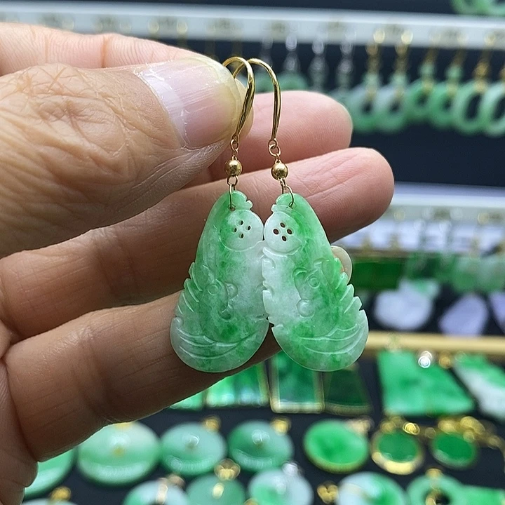 翡翠18K金镶嵌耳饰耳坠