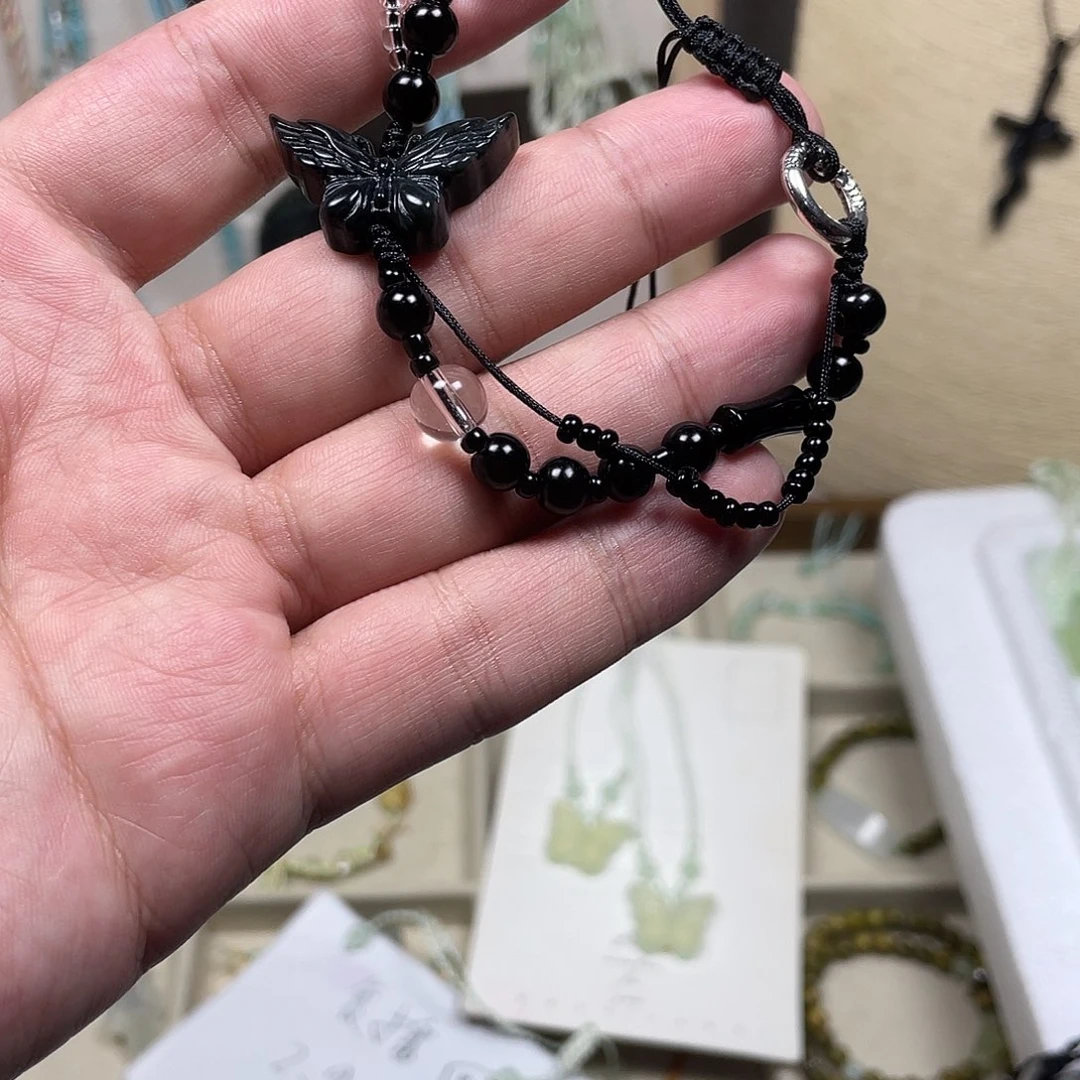 蛇纹石玉合金颈饰微瑕