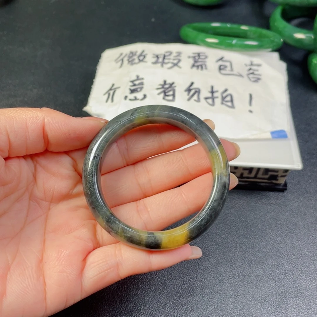 道***哥和田玉未镶嵌颈饰手镯37