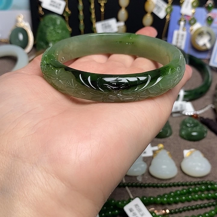 和田玉未镶嵌手镯61 62