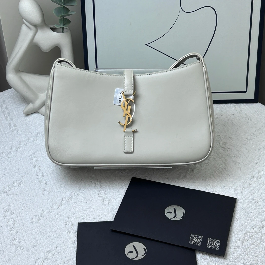 95新 YSL/圣罗兰 腋下包白色 21年/JW8017