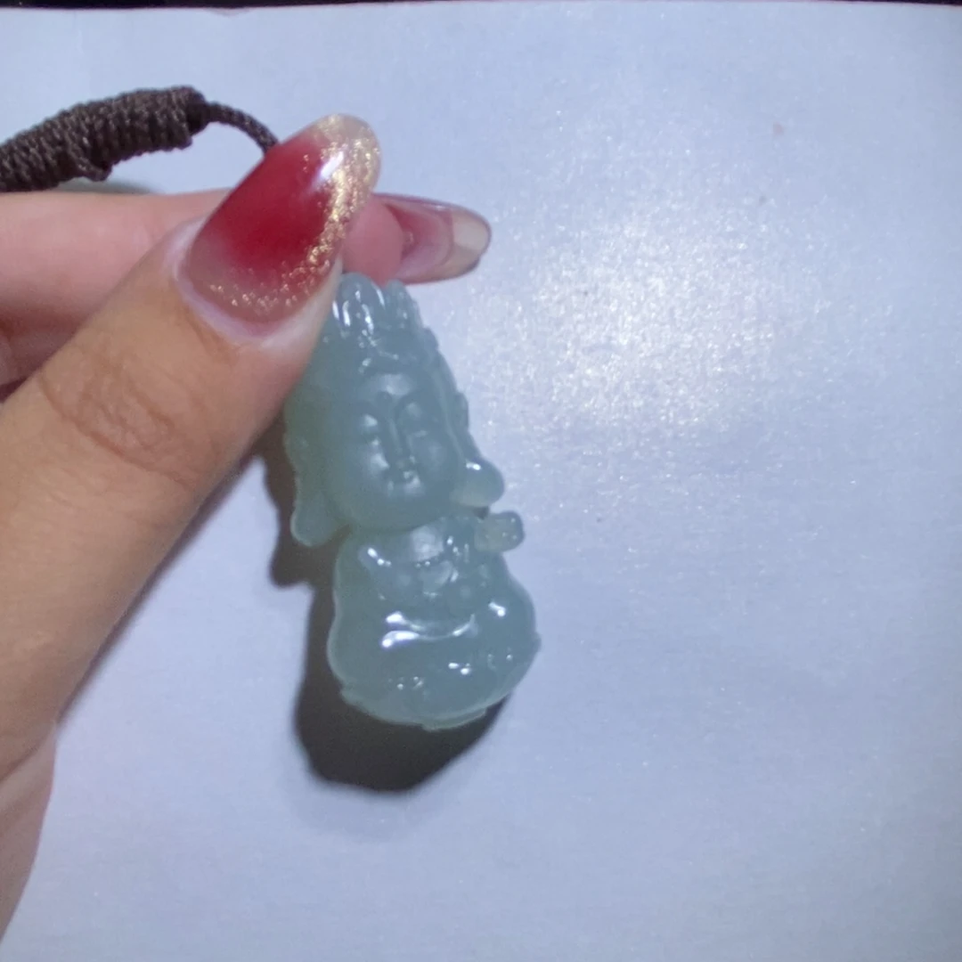 L***G颈饰未镶嵌翡翠虚空