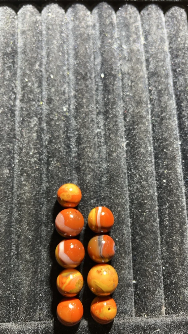 战国红玛瑙珠子9颗