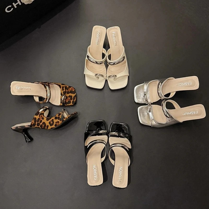 2025年夏季新款气质百搭时尚豹纹金色网红休闲舒适轻奢爆款低跟鞋