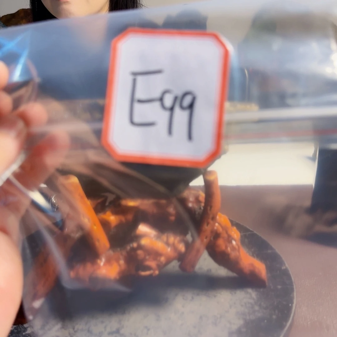 骑***虾蛇纹石玉未镶嵌哈哈我
