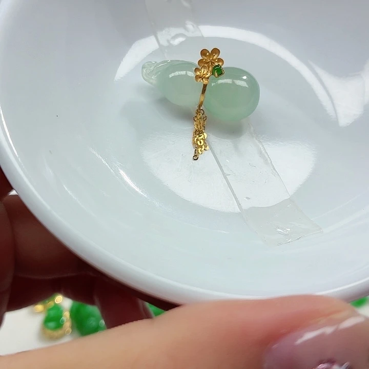 翡翠18K金镶嵌手链天然缅甸翡翠A货