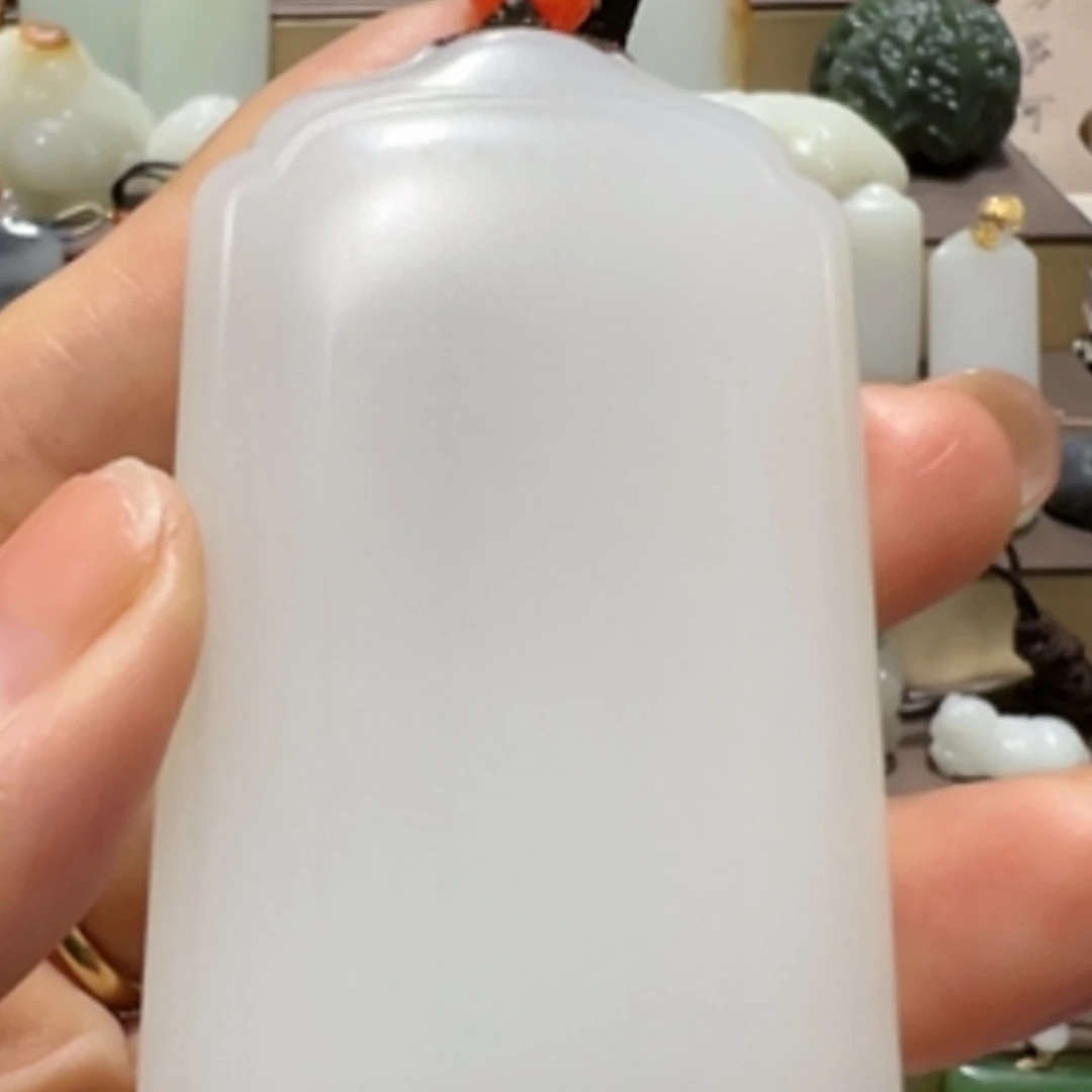 【闪购商品】未镶嵌和田玉车挂萬*