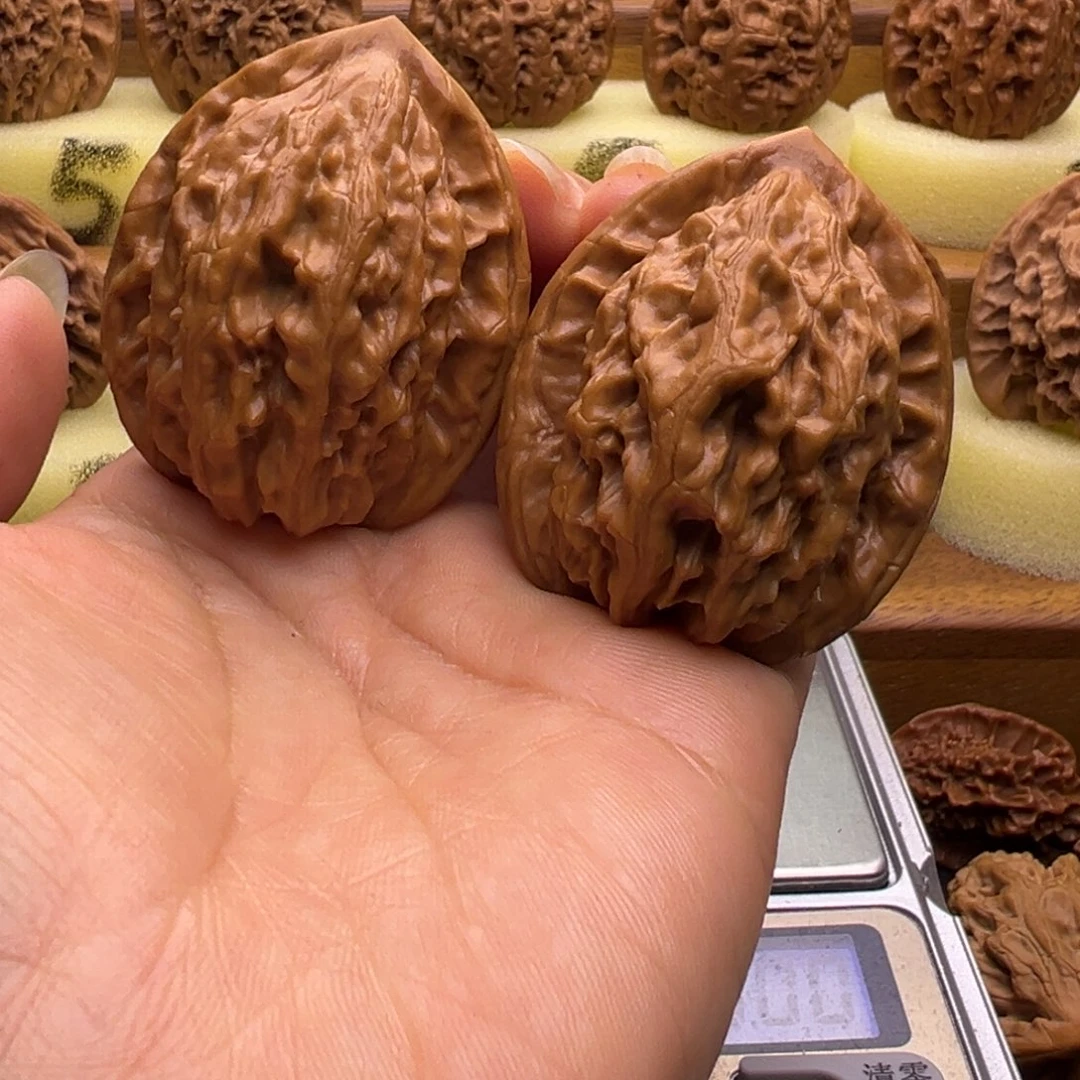 文玩核桃把件大红袍全品39