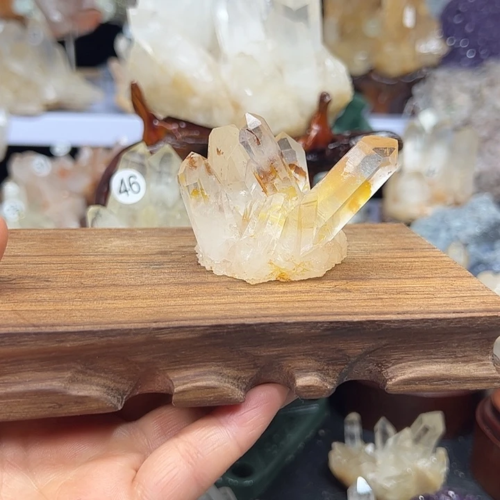 珠宝半成品水晶未镶嵌