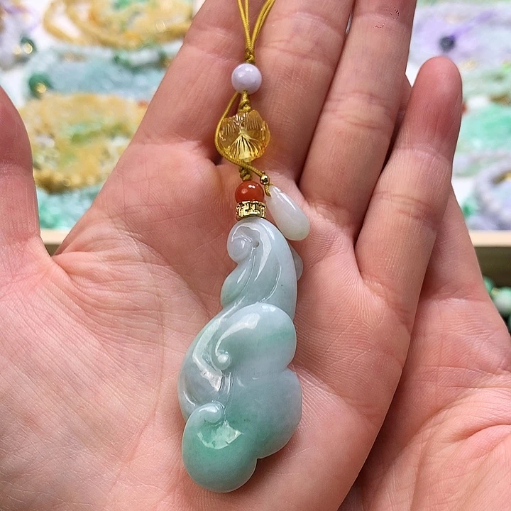 翡翠颈饰未镶嵌挂件