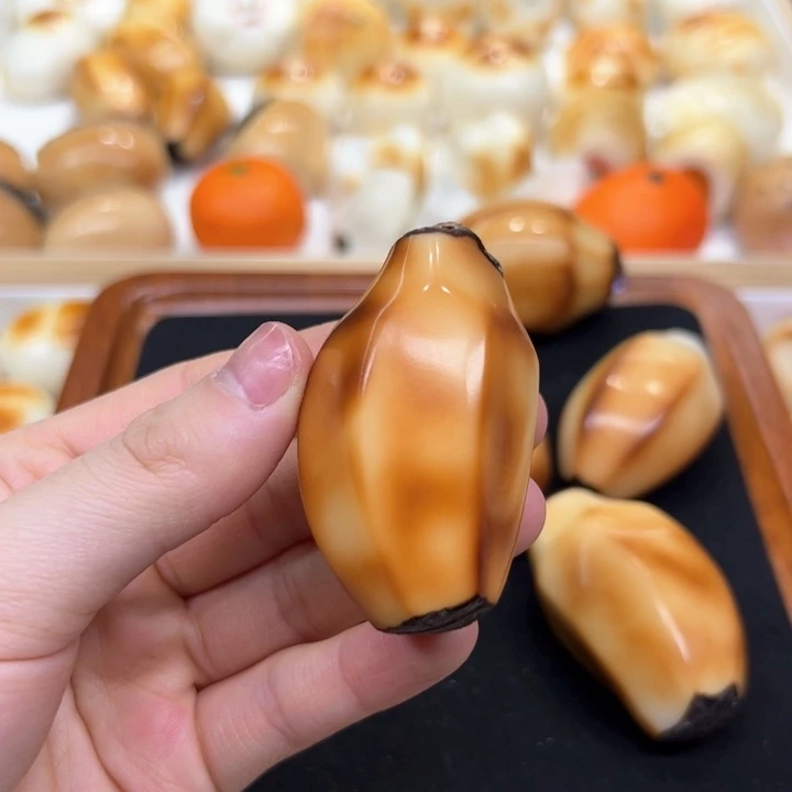 白玉菩提把件2.6.45象牙果把件香蕉