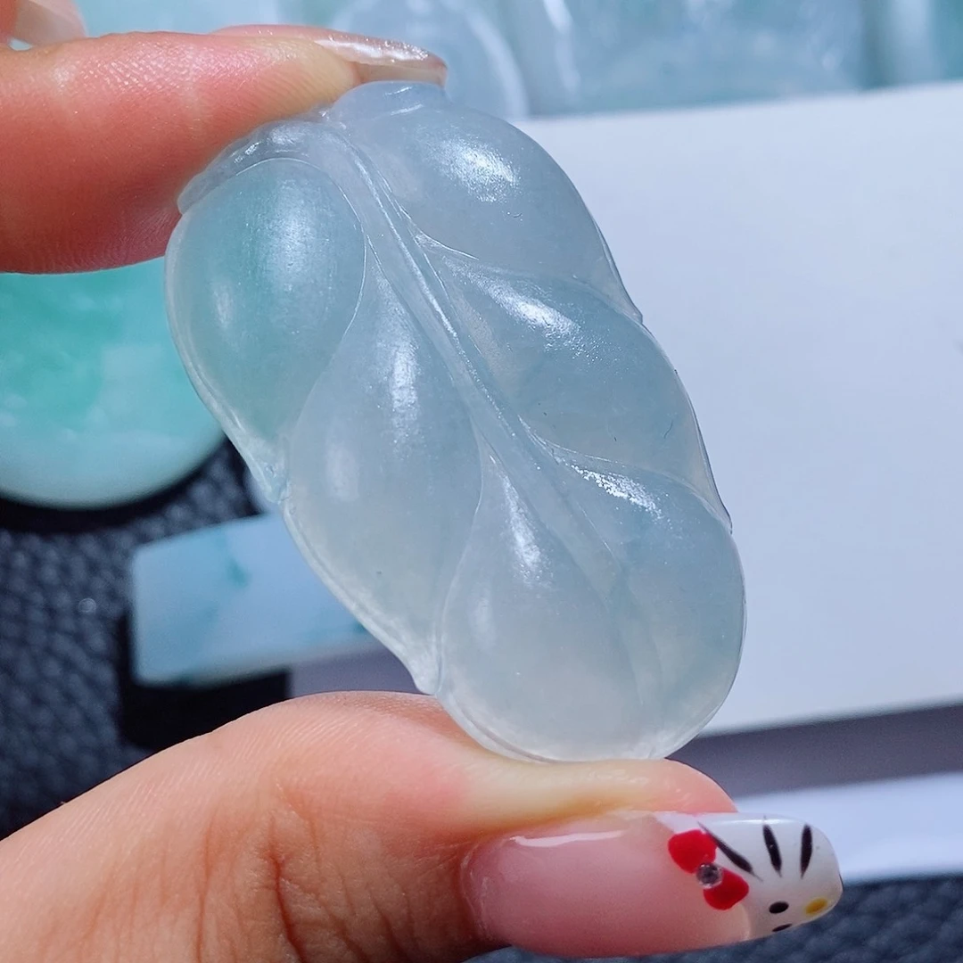 定制翡翠未镶嵌付款后确认抛光